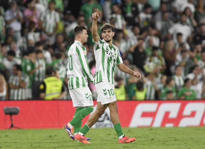 Ez Abde celebra su gol al Leganés (Foto: Kiko Hurtado)