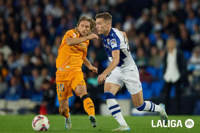 LuKa Sucic y Modric en el Real Sociedad - Real Madrid (Foto: LALIGA).