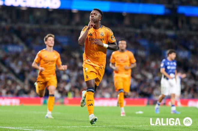 Vinicius manda callar al Reale Arena en el Real Sociedad - Real Madrid (Foto: LALIGA).