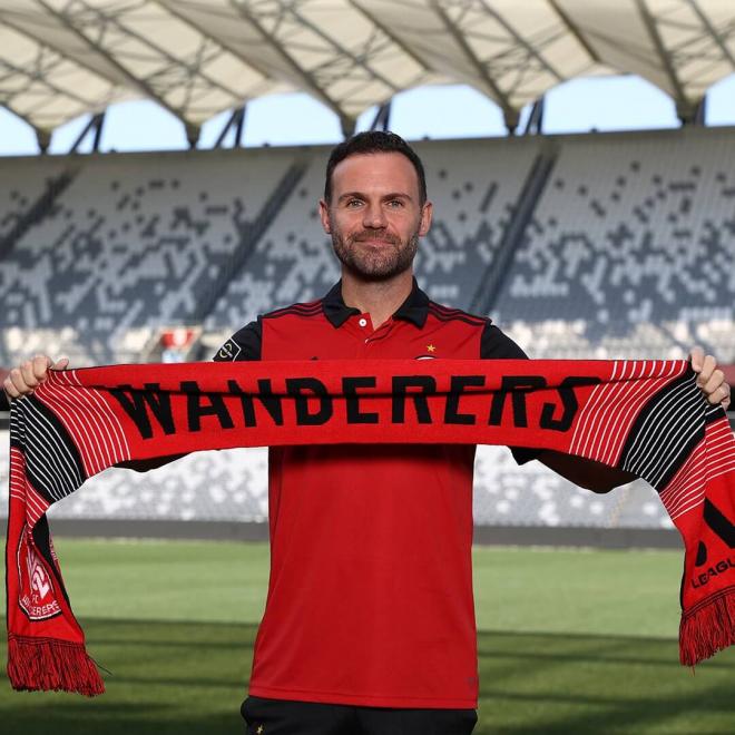 Juan Mata posa con los colores de su nuevo club. (Foto: WS Wanderers FC)