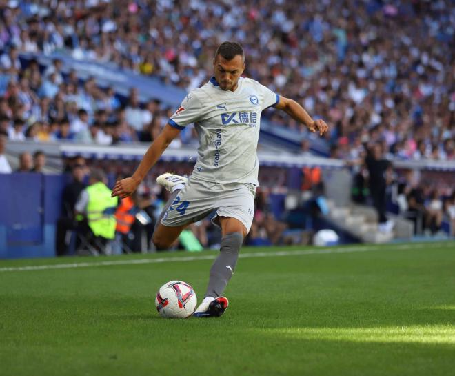 Joan Jordán, en su debut con el Alavés (Foto: Cordon Press).