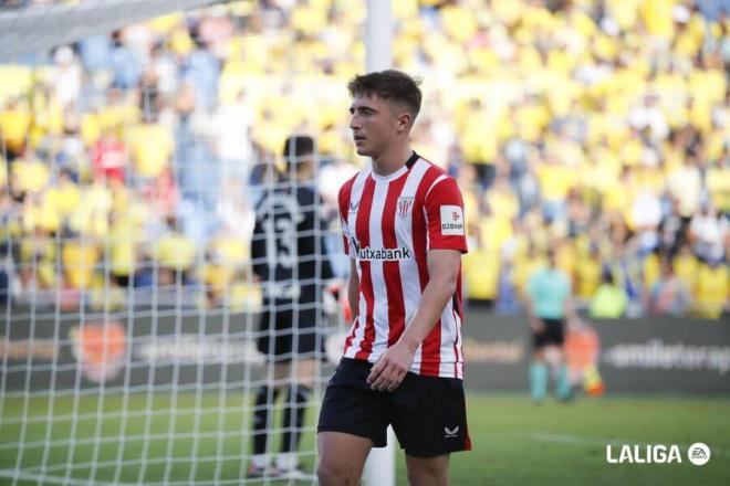 Expulsión del bermeano Mikel Jauregizar ante la UD Las Palmas (Foto: LaLiga).