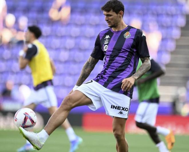 Stanko Juric, calentando en Zorrilla.