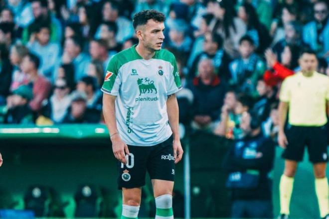 El 'Mago' Iñigo Vicente jugando con el Racing de Santander.