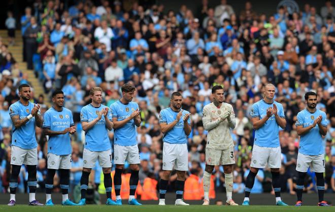 Los jugadores del Manchester City, en el Etihad (Foto: Cordon Press).