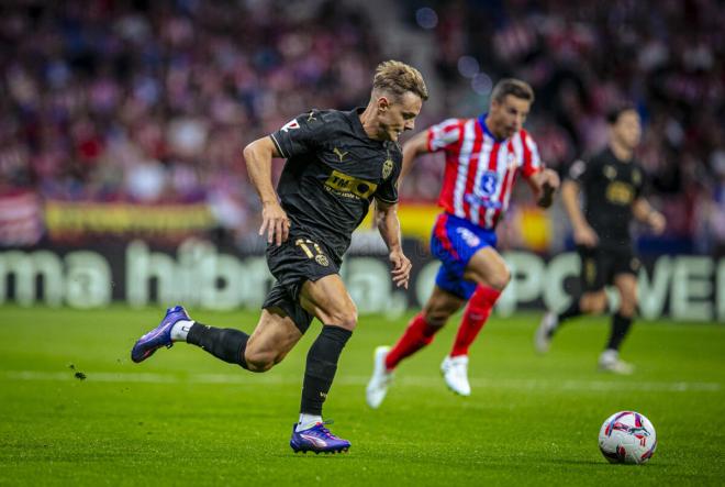 Dani Gómez, ante el Atlético (Foto: Valencia CF).