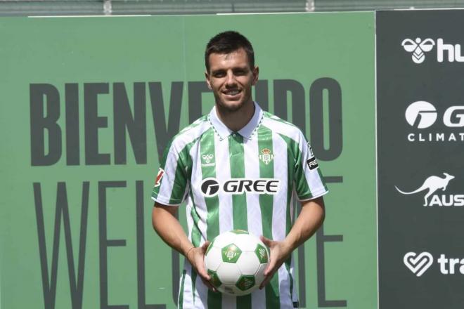 Giovani Lo Celso durante su presentación (foto: Kiko Hurtado).