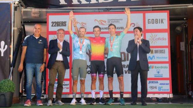 José Manuel Díaz y Alejandro Valverde pelearon por el Campeonato de España de Gravel (foto: Real