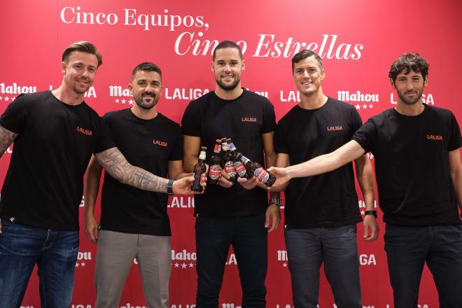 José María Gutiérrez 'Guti, David Villa, Mario Suárez y Martín Mantovani durante el acto (Foto