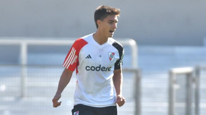 Federico Gattoni, en un amistoso reciente (Foto: River Plate).