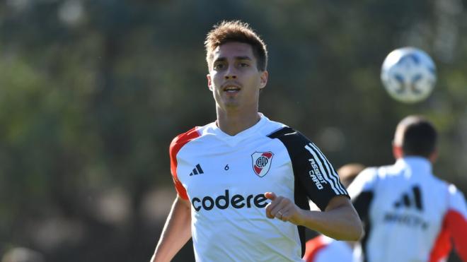 Federico Gattoni, en un entrenamiento (Foto: River Plate).