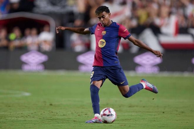 Lamine Yamal en un partido con el Barça (Foto: Cordon Press)