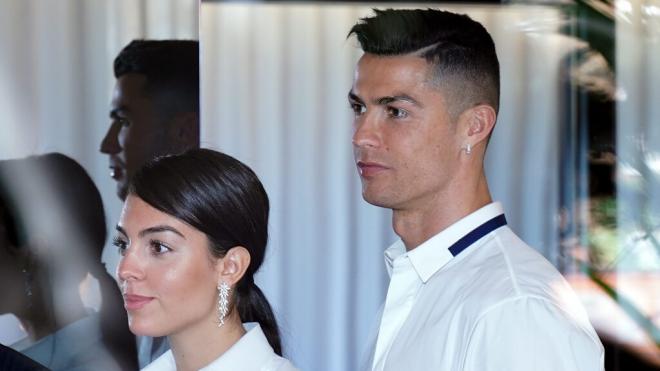 Cristiano Ronaldo y Georgina Rodríguez en un acto (Cordon Press)