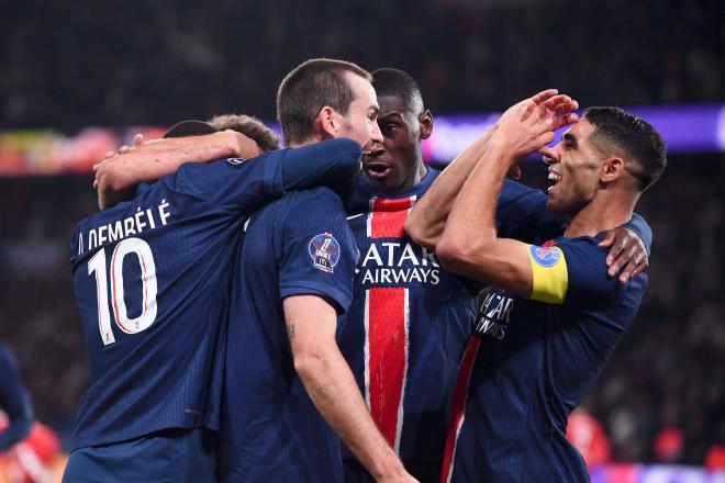 Achraf y Fabián Ruiz celebrando un gol del PSG (Foto: Cordon Press).