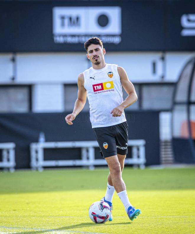 André Almeida, en un entrenamiento (Foto: Valencia CF).