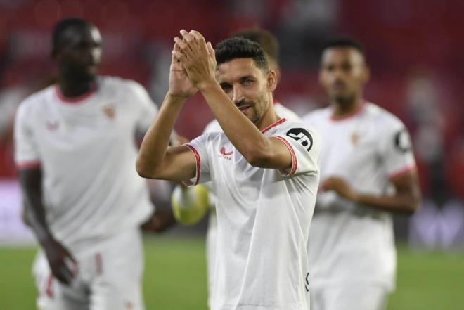 El beso al escudo de Jesús Navas frente al Getafe (Cordon Press)