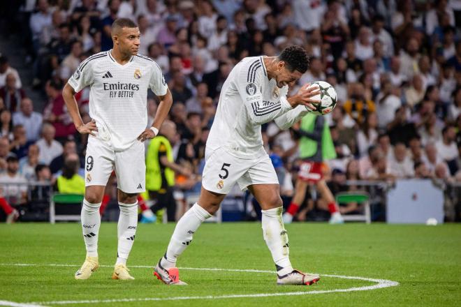 Jude Bellingham en el Real Madrid - Stuttgart (Foto: Cordon Press)