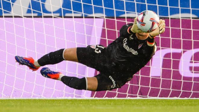 Parada de Julen Agirrezabala ante el Leganés en Butarque (Foto: Athletic Club).