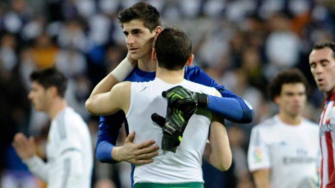 Iker Casillas y Thibaut Courtois en un derbi madrileño (Cordon Press)