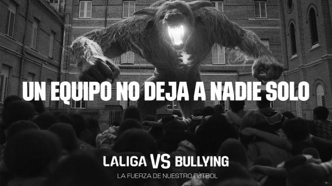 Cartel de LALIGA VS BULLYING.