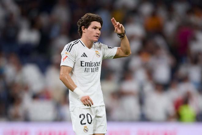 Fran García, en un partido con el Real Madrid (Foto: Cordon Press).