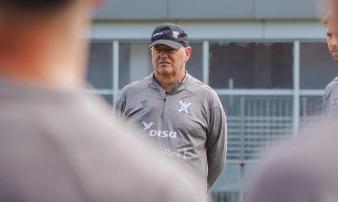 Pepe Mel, nuevo entrenador chicharrero (Foto: CD Tenerife).