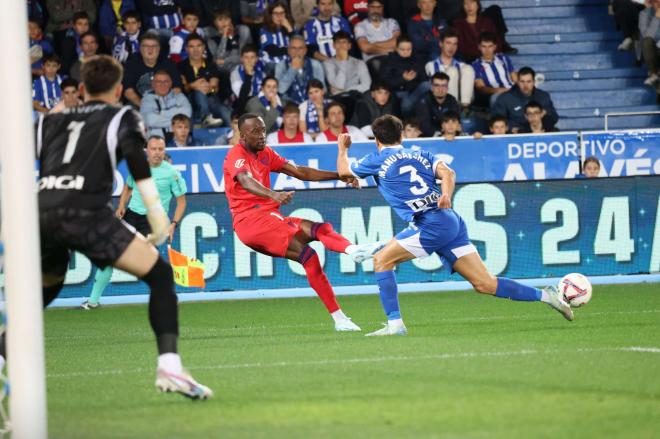 Lukebakio, en el Alavés-Sevilla (Foto: Cordon Press).