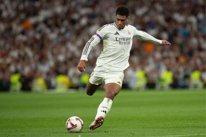 Jude Bellingham dispara en el Real Madrid-Espanyol (Foto: Cordon Press).