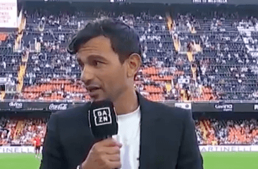 Tino Costa habla para DAZN.