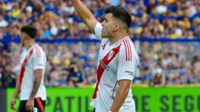 Acuña, jugando el Superclásico con River Plate (Foto: IG).