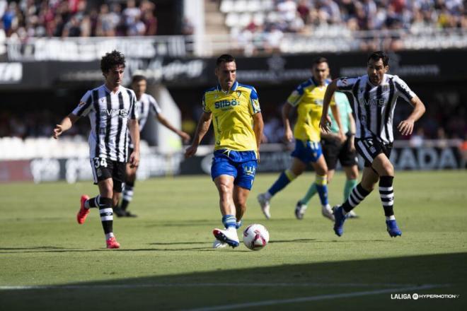 San Emeterio, en una jugada de la primera parte (Foto: LaLiga).