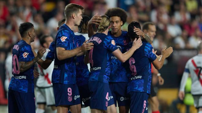 Los jugadores del Atlético de Madrid celebran un gol en Vallecas (Foto: Cordon Press)