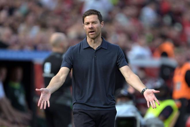 Xabi Alonso durante el partido ante el Bayer Leverkusen (Fuente: Cordon Press)