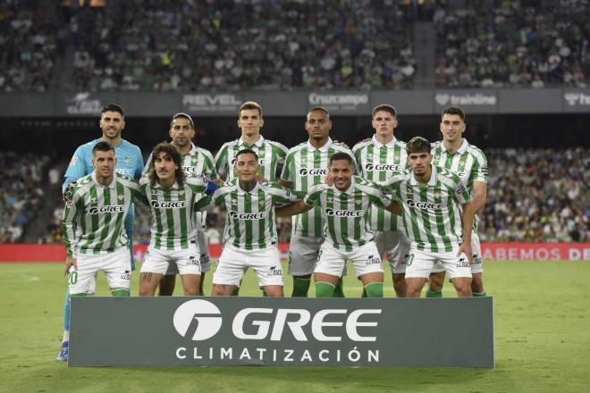 El once del Betis contra el Mallorca (Foto: Kiko Hurtado)