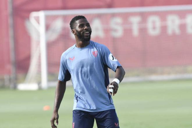 Iheanacho, en el entrenamiento previo al partido ante el Valladolid (Foto: Kiko Hurtado).