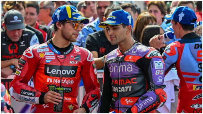 Enea Bastianini y Jorge Martín tras la carrera en el Gran Premio de Emilia Romagna. (Fuente: Cordon Press)