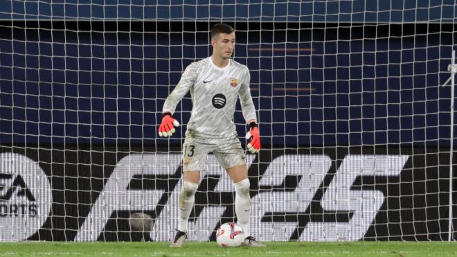 Iñaki Peña durante el partido ante el Villarreal (Fuente: Cordon Press)