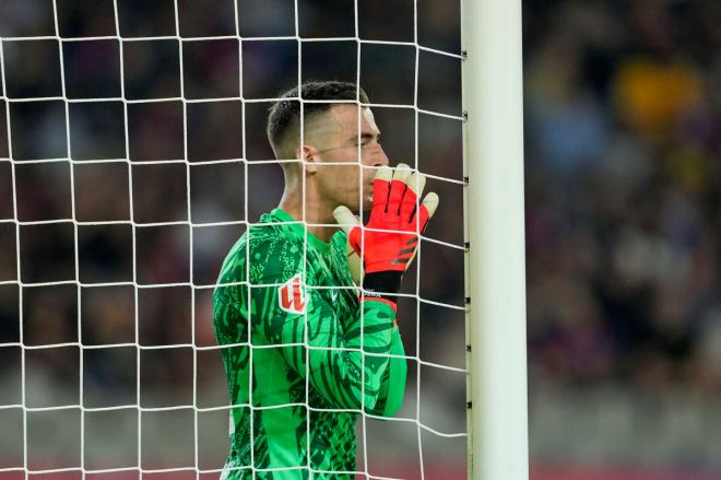 Iñaki Peña, durante el Barcelona-Getafe (Foto: EFE).