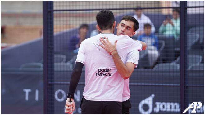 Ramiro Pereyra y Juan Ignacio De Pascual pasan a octavos tras ganar a Alfonso Sánchez y Dani Blanco. (Fuente: @A1PadelOfficial)