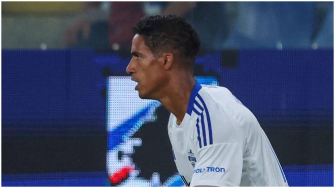 Varane, en su primer partido con el Como. (Cordon Press)