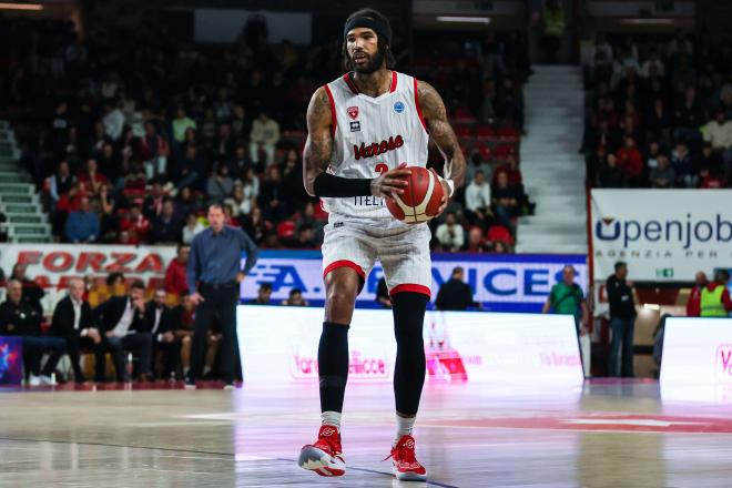 Willie Cauley-Stein, durante un partido en Varese (Foto: Cordon Press).