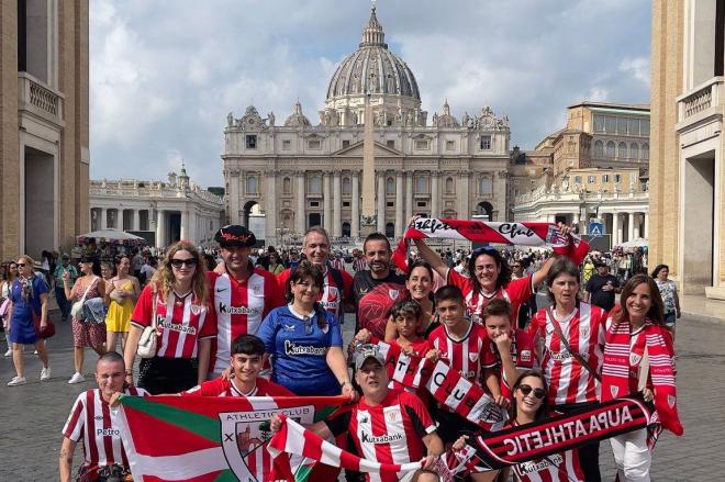 Aficionados del Athletic Club de visita en el Vaticano, en Roma (Foto: Athletic).