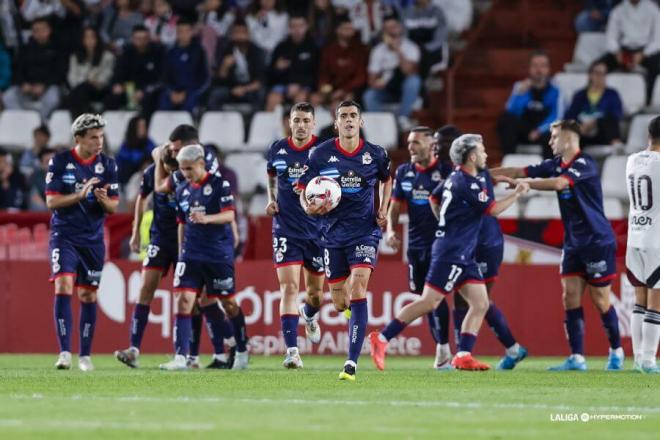 El Deportivo, tras marcar un gol al Albacete (Foto: LALIGA).