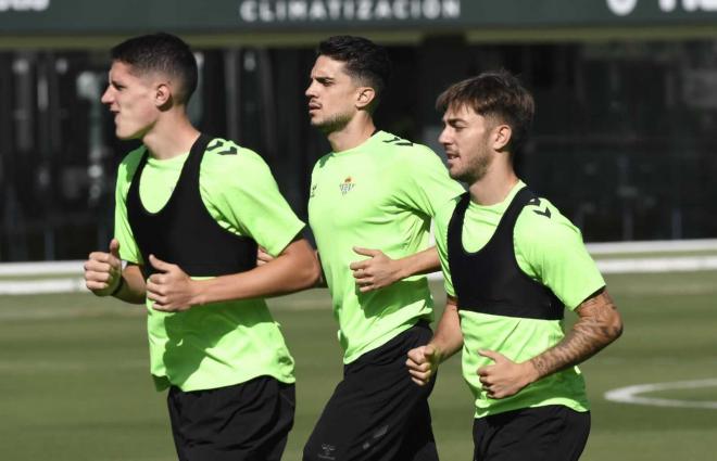 Marc Bartra en el entrenamiento de este viernes (foto: Kiko Hurtado).