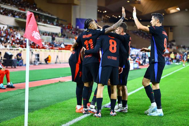 El Barça celebrando un gol ante el Mónaco (Foto: Cordon Press).