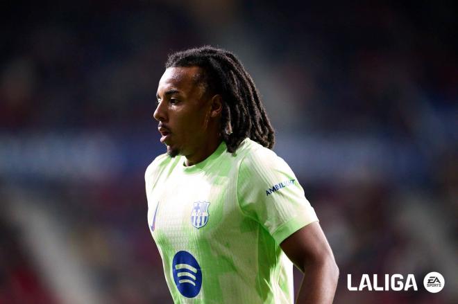 Jules Koundé, en el Osasuna - Barcelona (Foto: LALIGA).