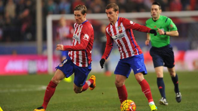 Antoine Griezmann y Fernando Torres jugaron juntos en el Atlético (foto: Cordon Press).