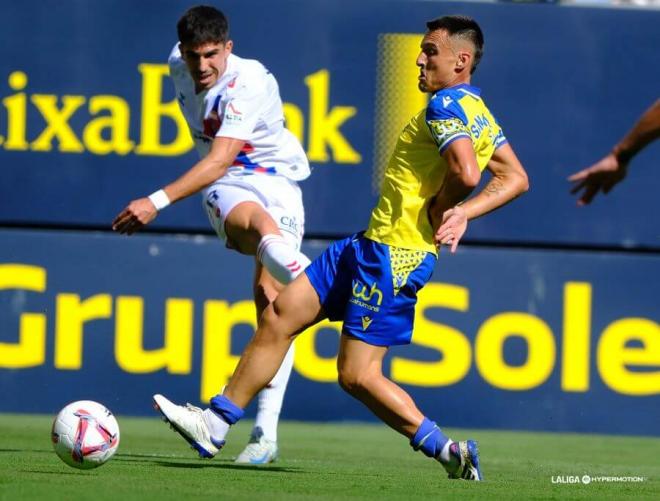 San Emeterio, durante el Cádiz - Eldense (Foto: LaLiga).