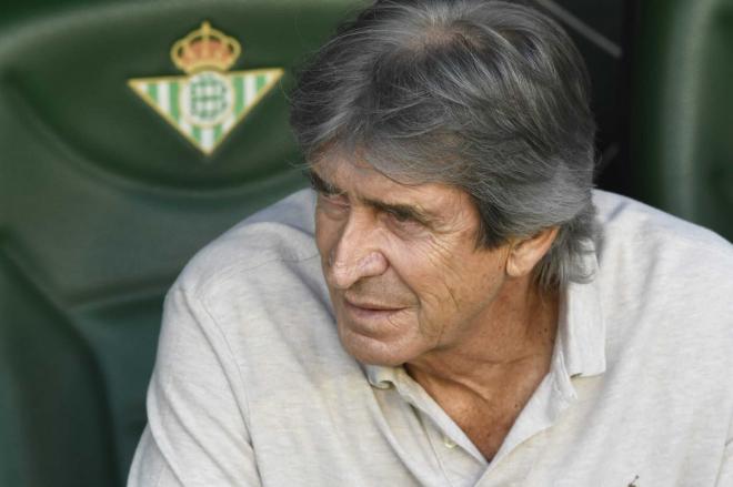 Manuel Pellegrini, entrenador del Real Betis (foto: Kiko Hurtado).