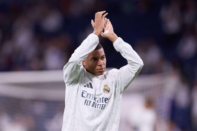 Kylian Mbappé, antes de un partido con el Real Madrid (Foto: Cordon Press).